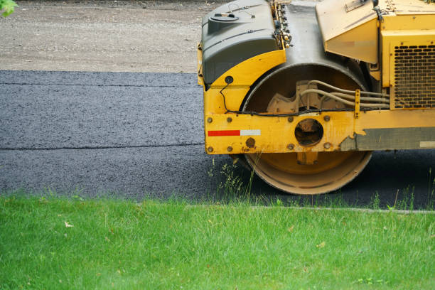 Best Asphalt Driveway Installation  in Cliffside Park, NJ